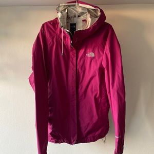 North Face Women’s Raincoat in Raspberry- Size M